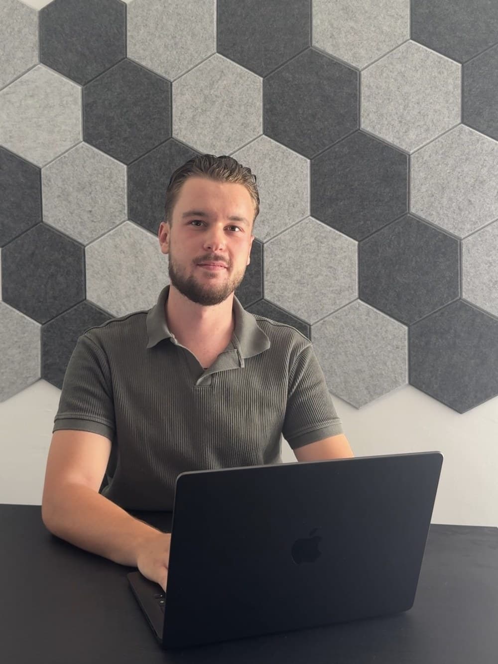 Alexander Schmidt working at his desk in Mallorca